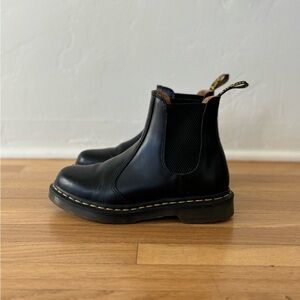 Dr Martens Chelsea Boots